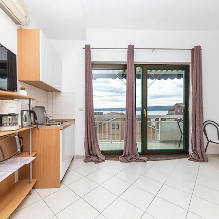 Amazing In Kastel Stafilic With Wifi Appartement Kaštela